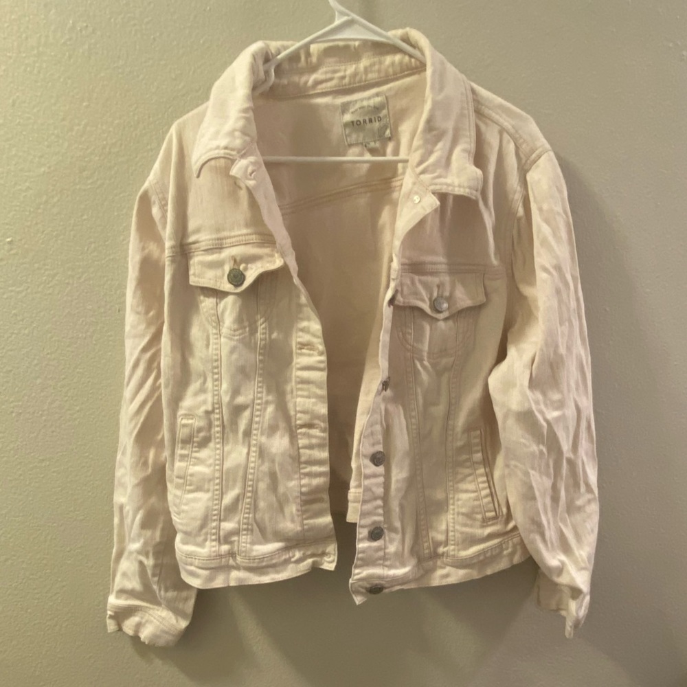 💛Cream💛 Torrid Denim Jacket Size 1